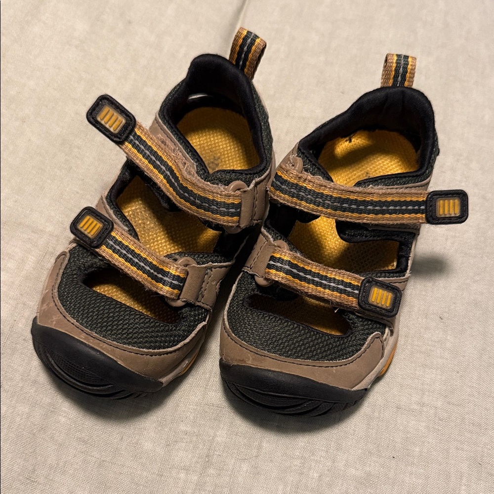 Stride Rite Black and Brown Kids Sandals